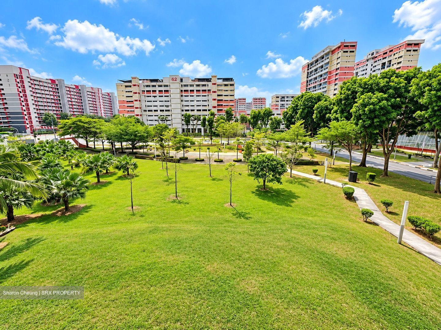 Blk 533 Hougang Avenue 6 (Hougang), HDB Executive #639915221